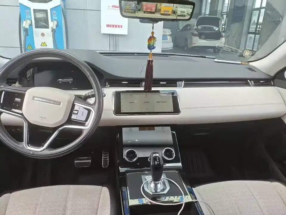 Land Rover Evoque — фото 4