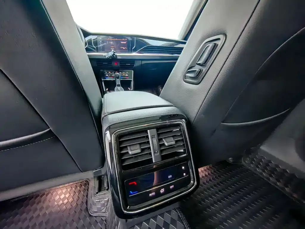Volkswagen Passat — фото 6