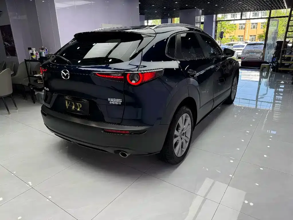 Mazda CX-30 — фото 2