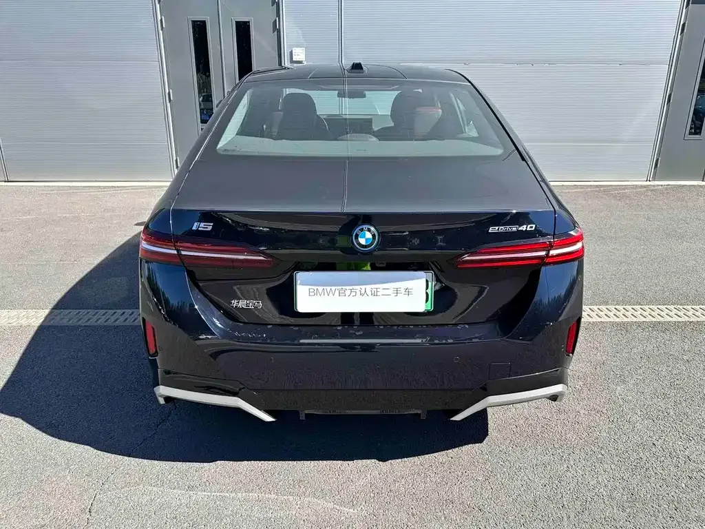 BMW i5 — фото 7