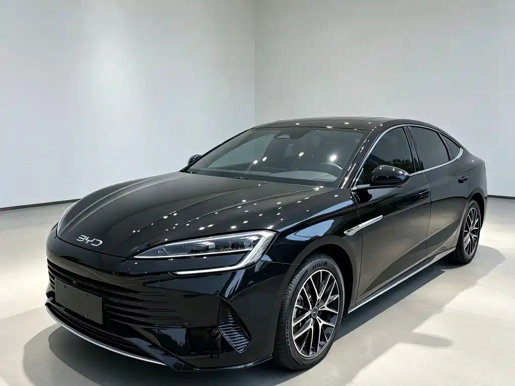 BYD Seal 07 DM-i — фото 1