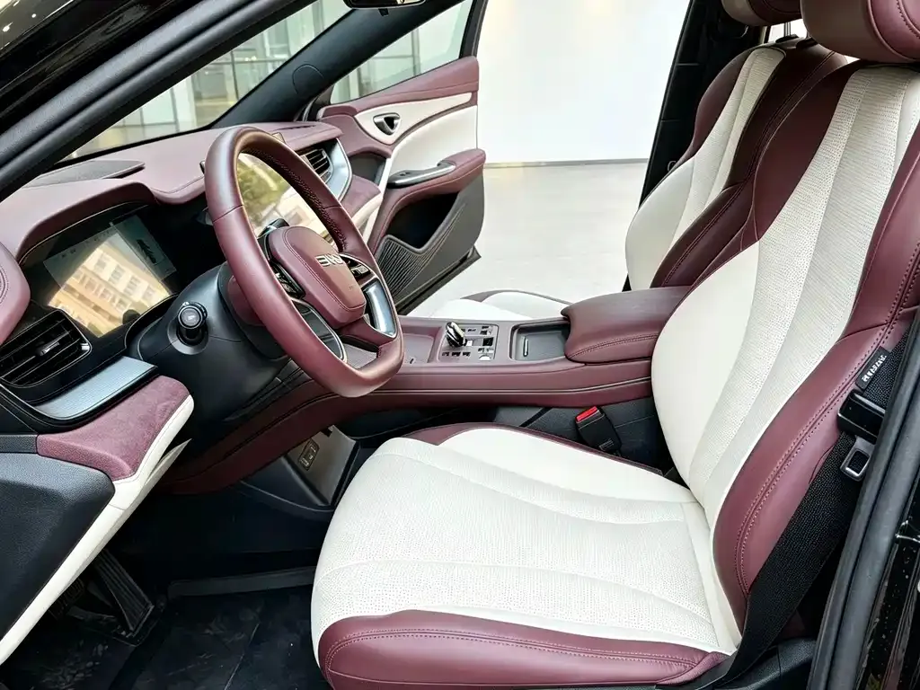 BYD Seal 07 DM-i — фото 7