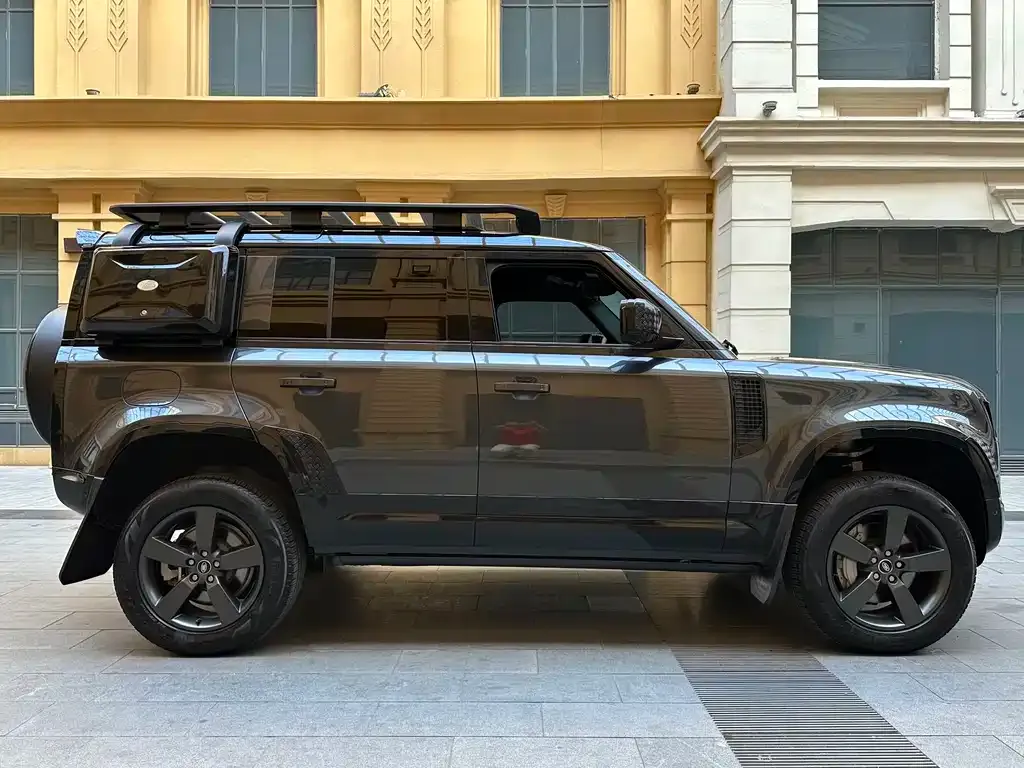 Land Rover Defender — фото 6