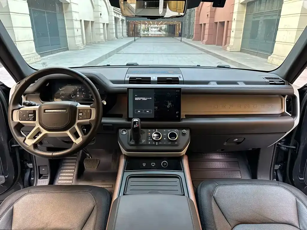 Land Rover Defender — фото 10