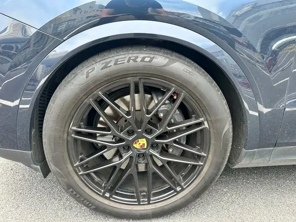 Porsche Cayenne — фото 10