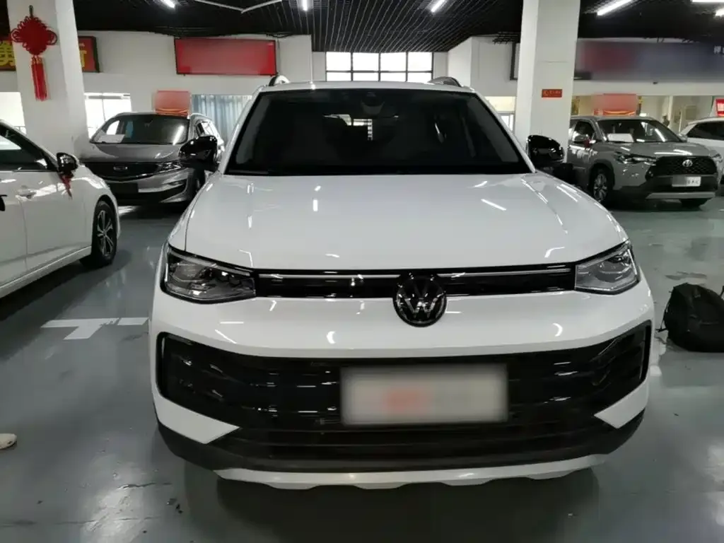 Volkswagen Tharu — фото 2