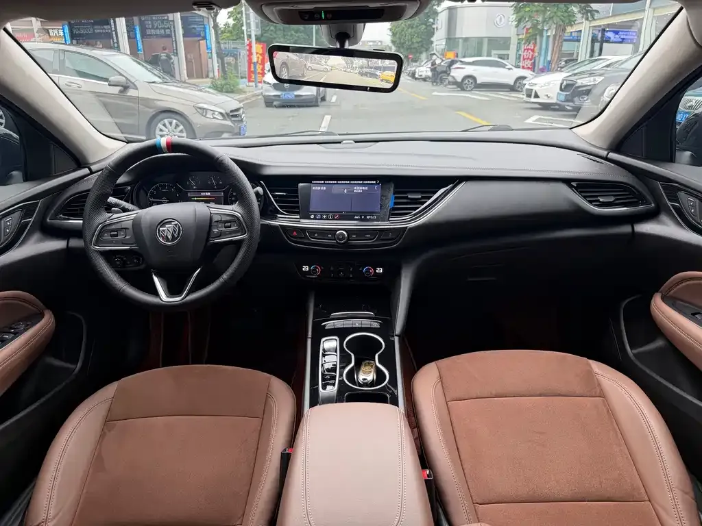 Buick Regal — фото 6