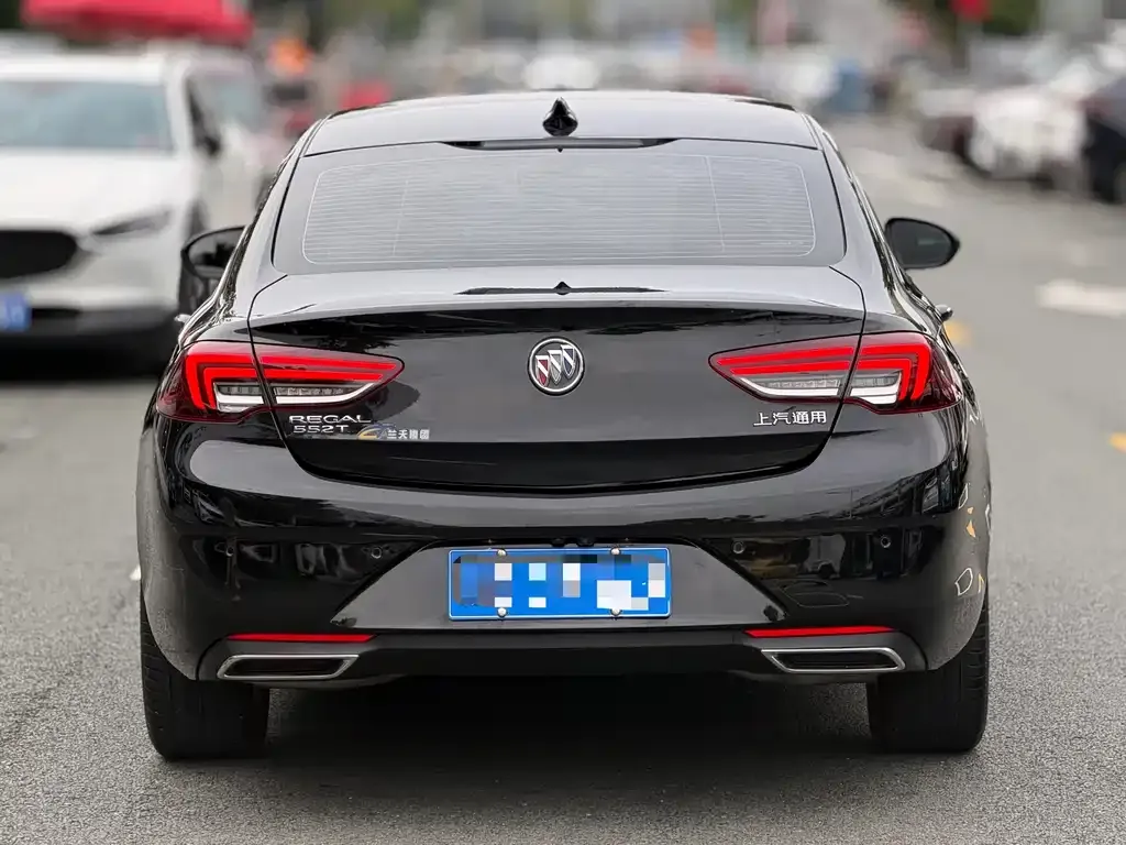 Buick Regal — фото 10