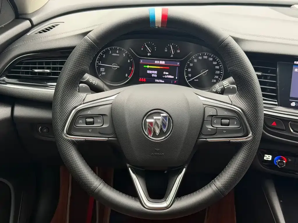 Buick Regal — фото 8