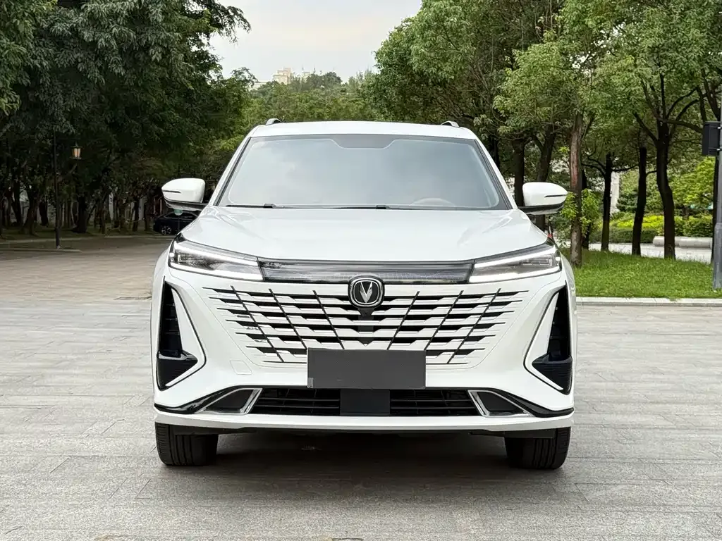 Changan CS75 PLUS — фото 6