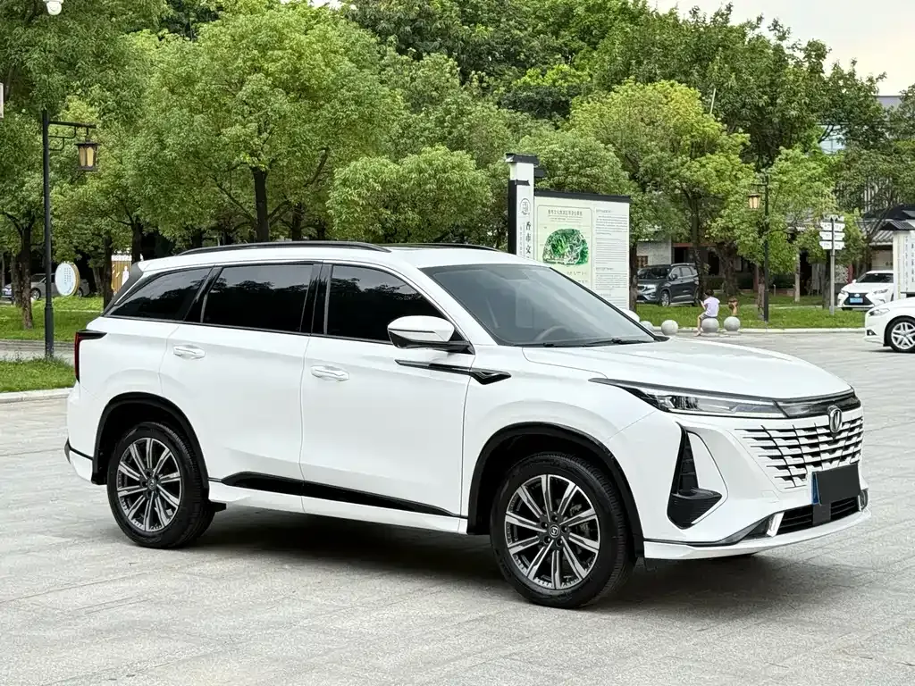Changan CS75 PLUS — фото 10