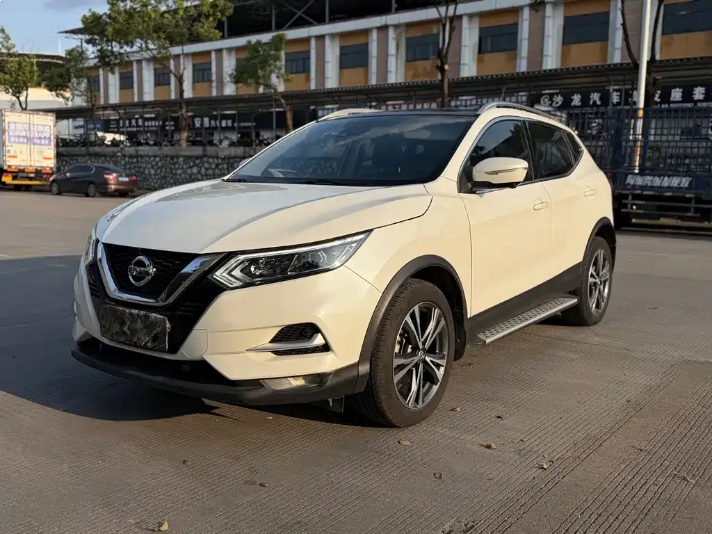 Nissan Qashqai — фото 8