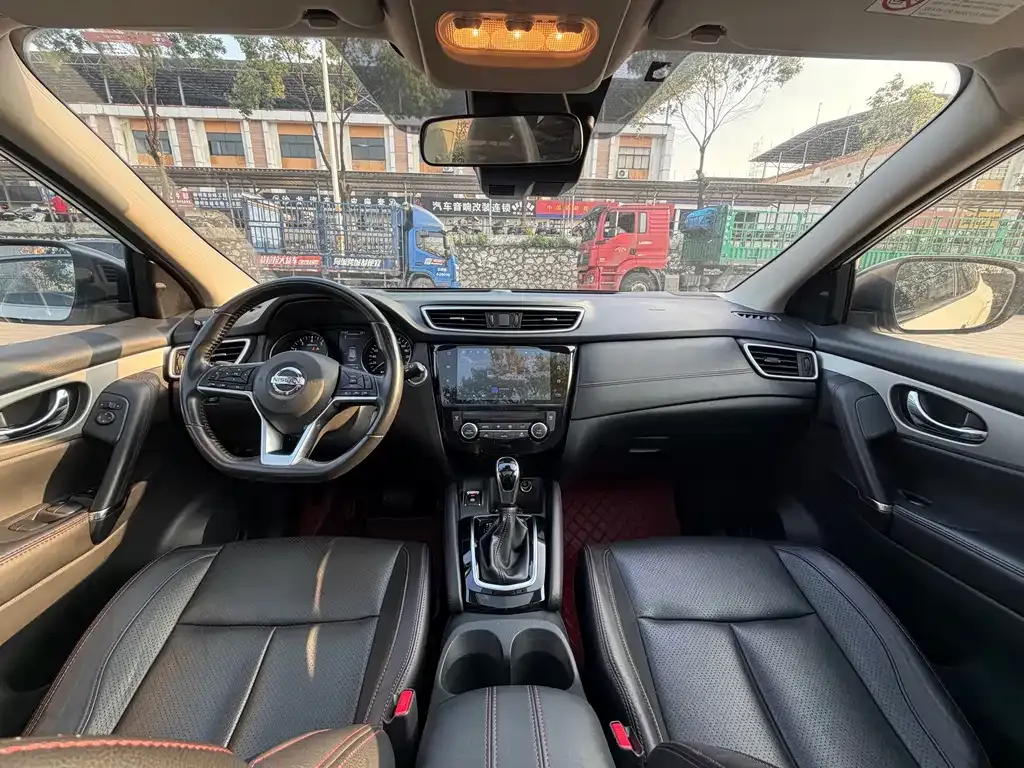 Nissan Qashqai — фото 5