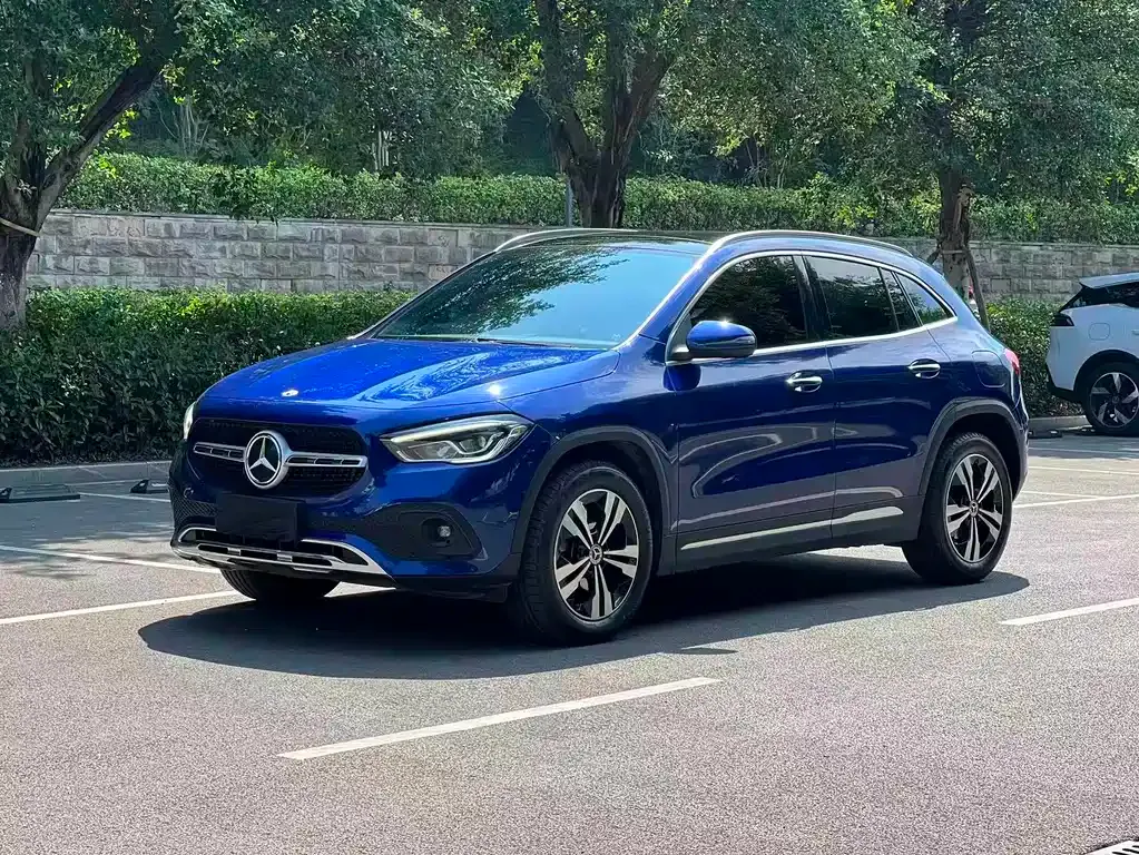 Mercedes-Benz GLA — фото 1
