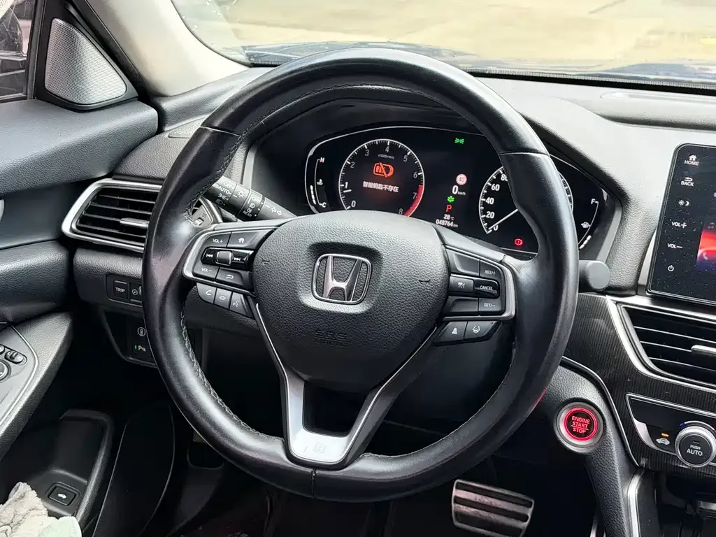 Honda Accord — фото 9