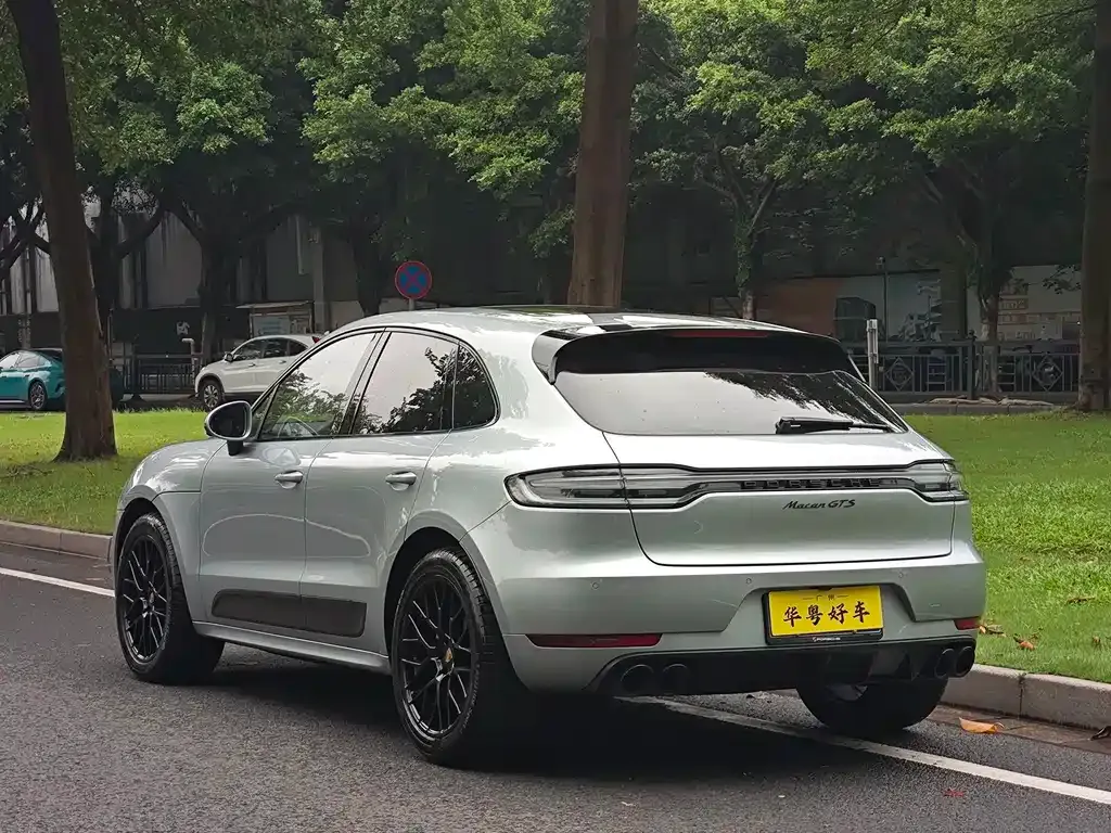 Porsche Macan — фото 8