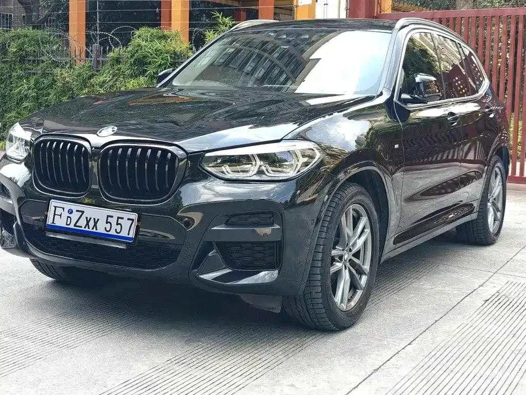 BMW X3 — фото 1