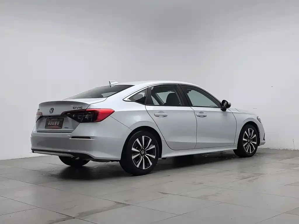 Honda Civic — фото 2