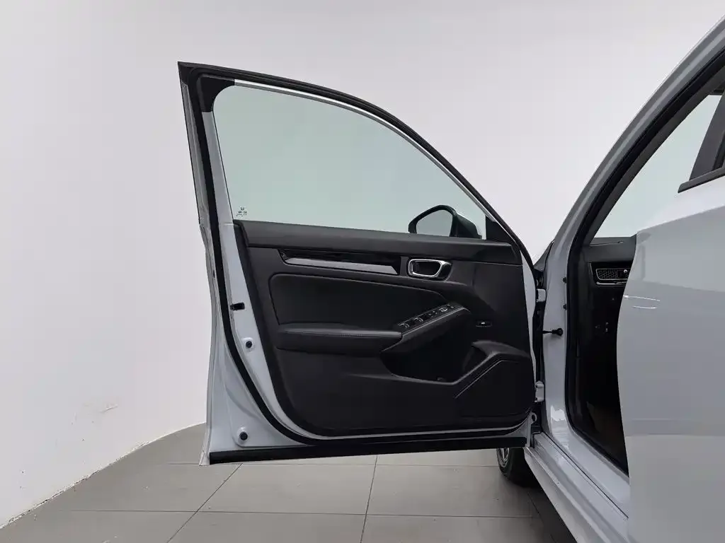 Honda Civic — фото 10