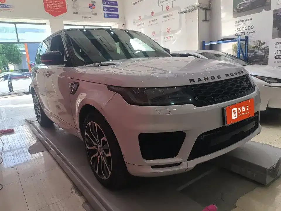 Land Rover Sport — фото 10