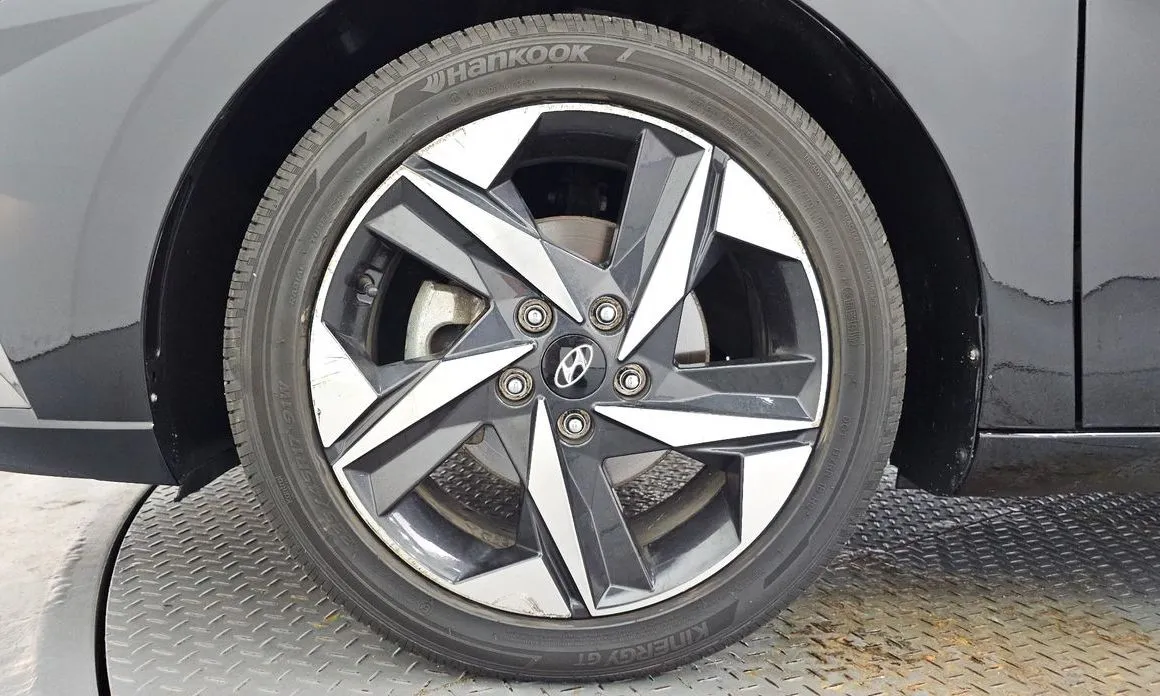 Hyundai AVANTE — фото 9