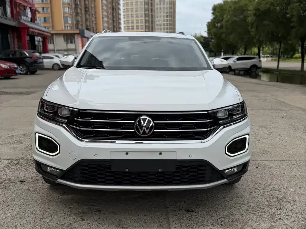 Volkswagen T-Roc — фото 3