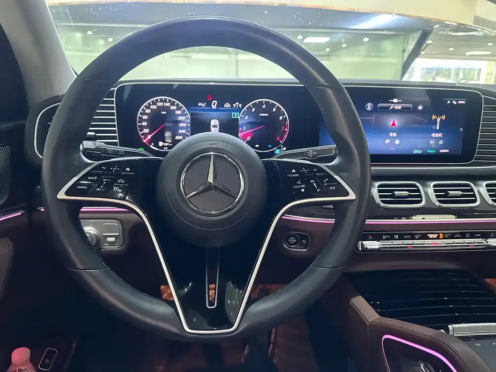 Mercedes-Benz GLE (Import) — фото 8