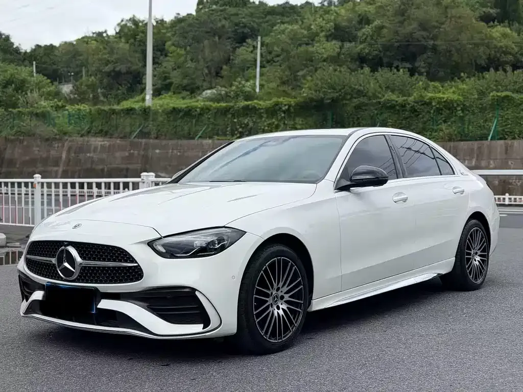 Mercedes-Benz C-Class — фото 1