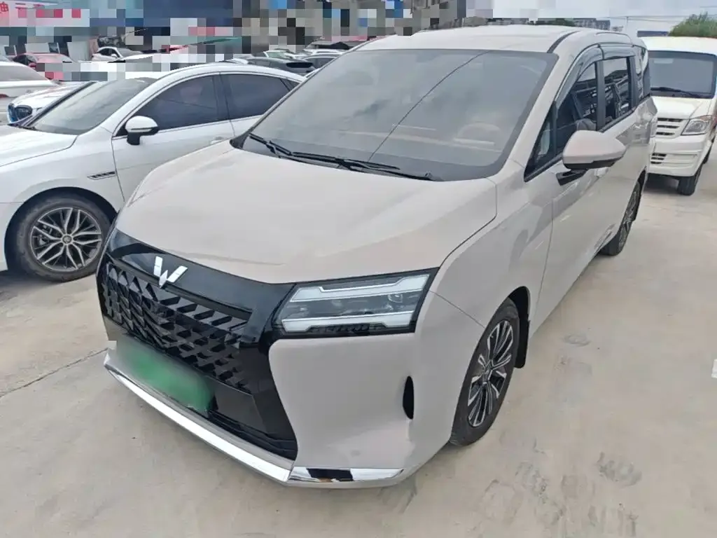 Wuling Xingguang 730 New Energy — фото 1