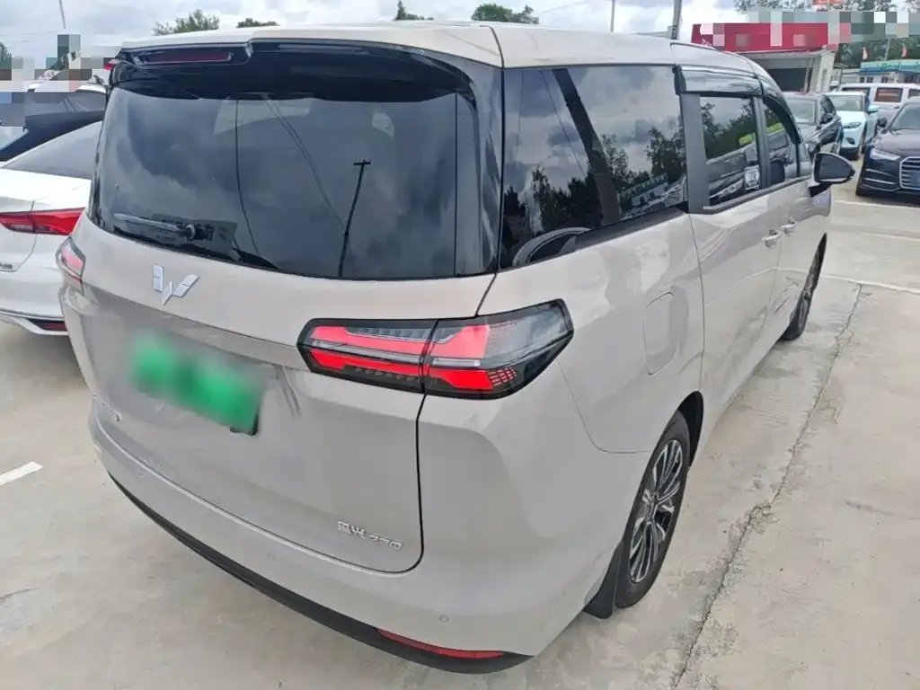 Wuling Xingguang 730 New Energy — фото 7