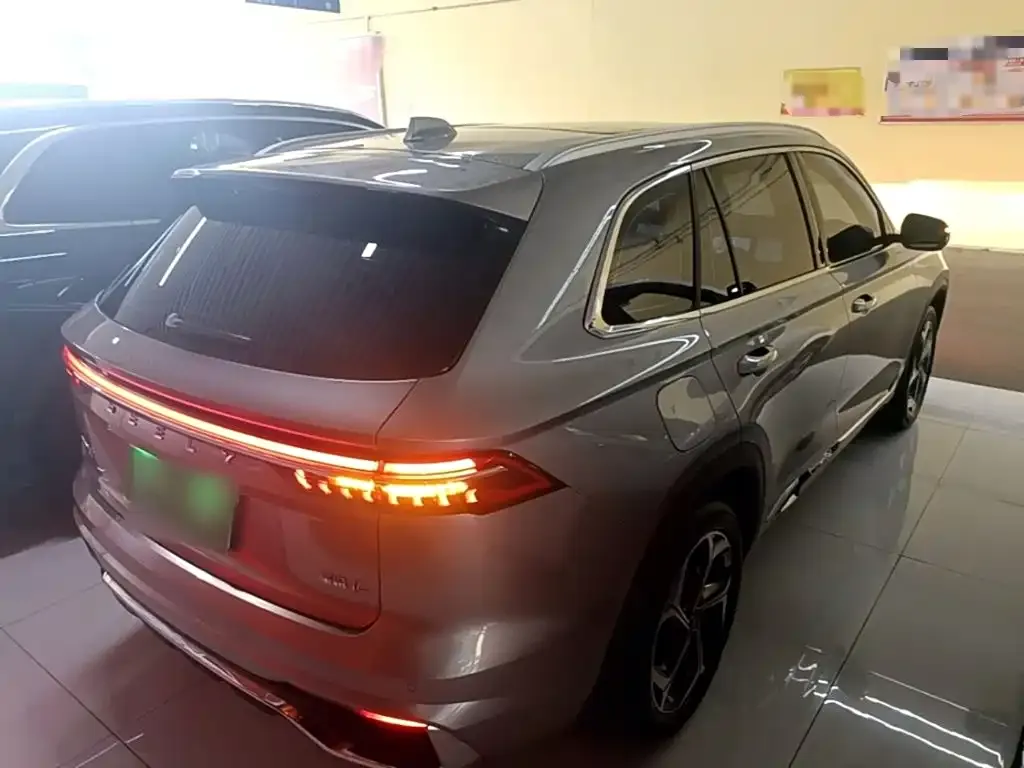 Geely Xingyue L — фото 3
