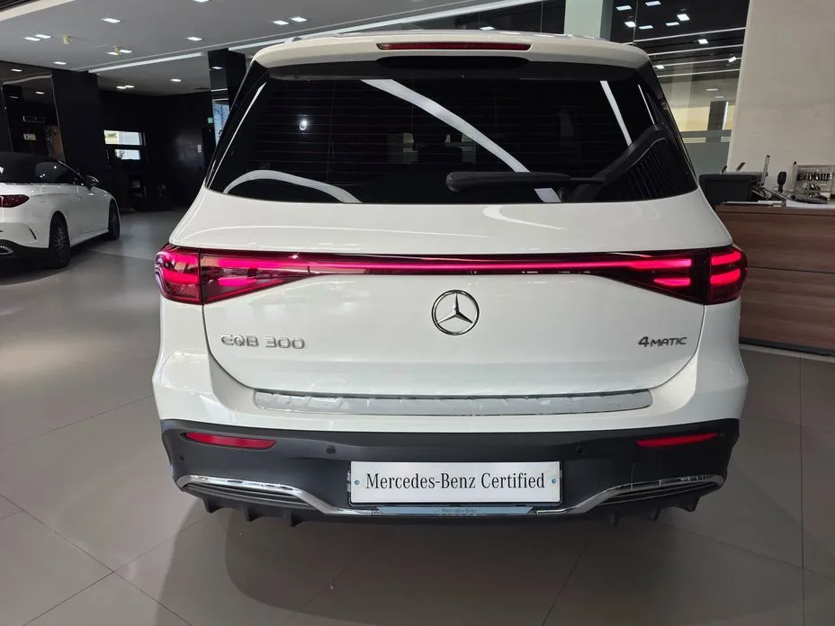 Mercedes-Benz EQB — фото 2
