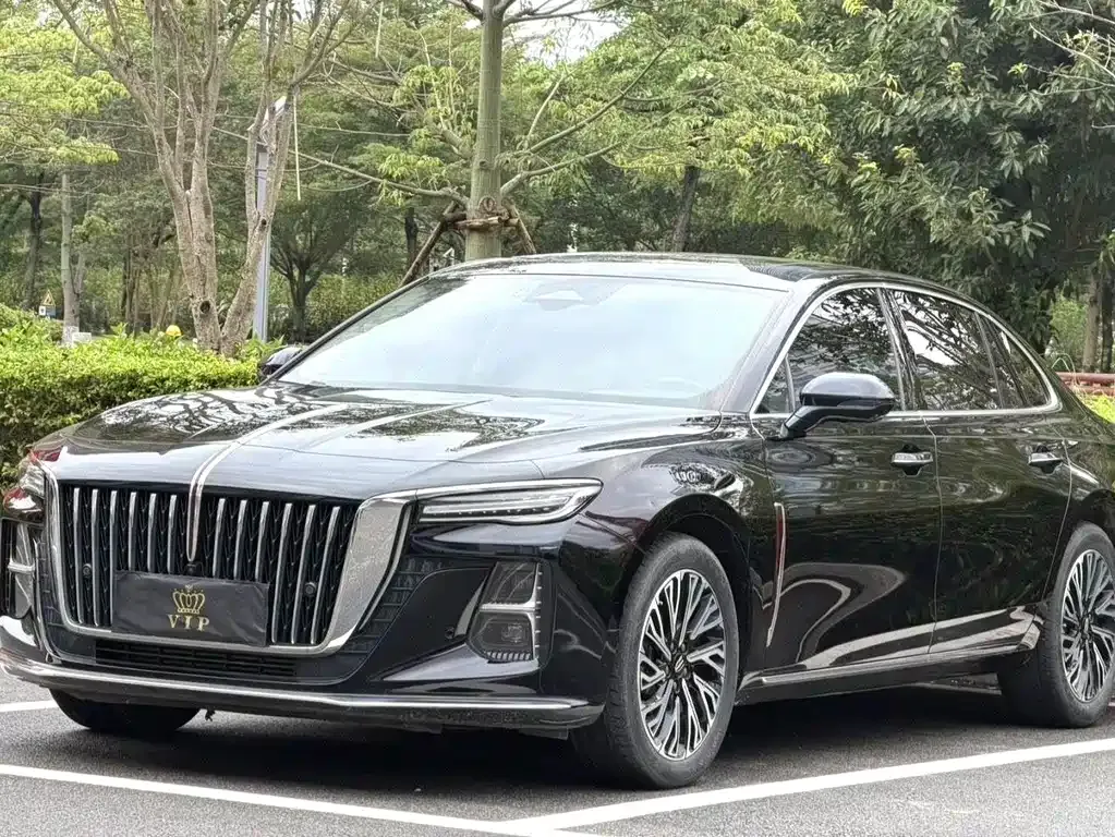 Hongqi H5 — фото 1