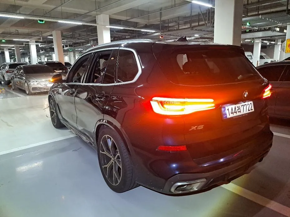 BMW X5 — фото 10