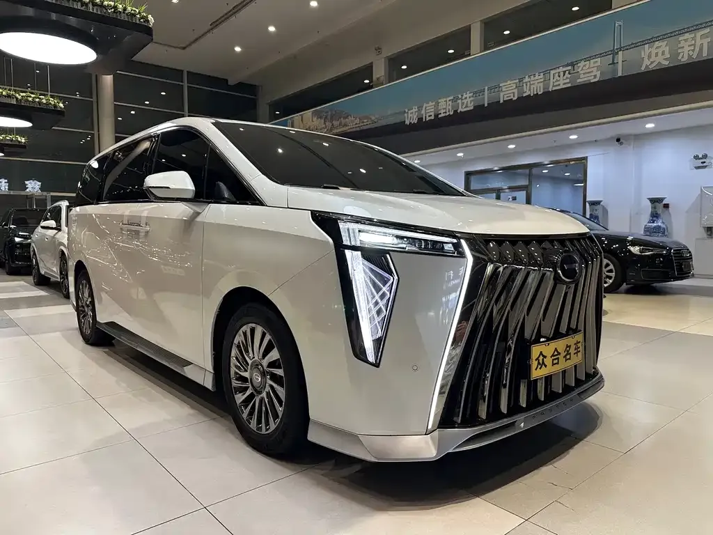 GAC Motor Trumpchi M8 — фото 9