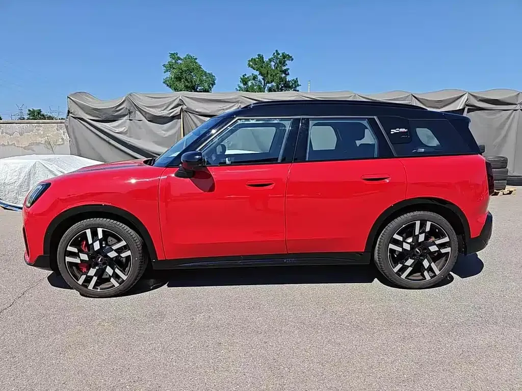 MINI Countryman JCW — фото 2