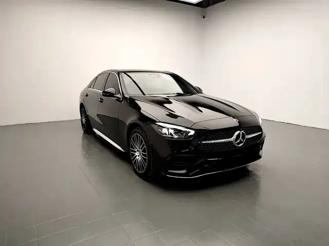 Mercedes-Benz C-Class — фото 1