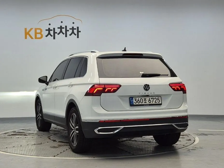 Volkswagen Tiguan — фото 10