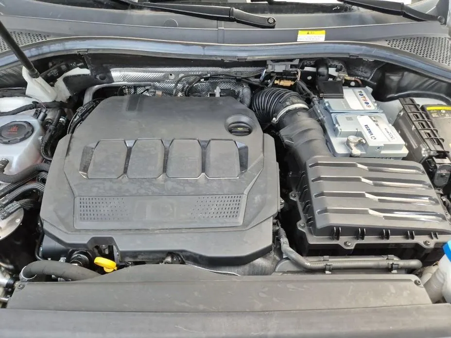 Volkswagen Tiguan — фото 8