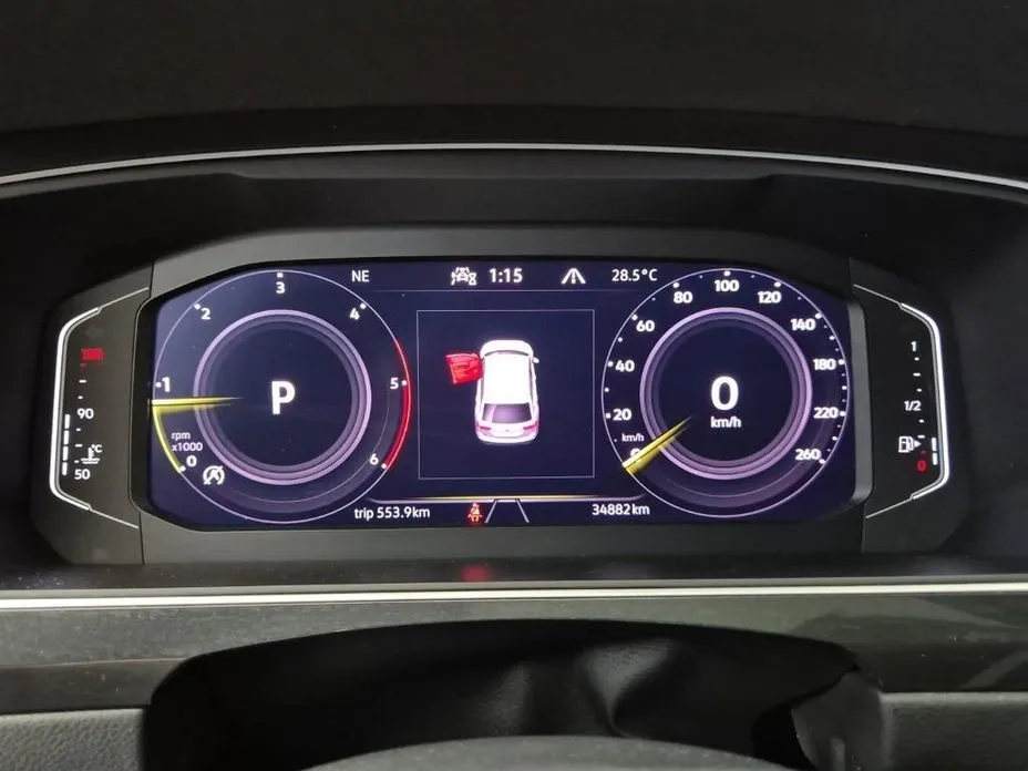 Volkswagen Tiguan — фото 4