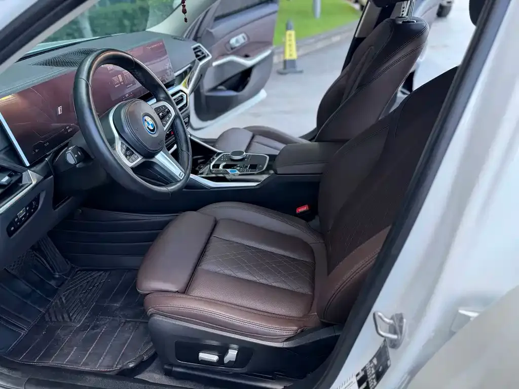 BMW i3 — фото 9