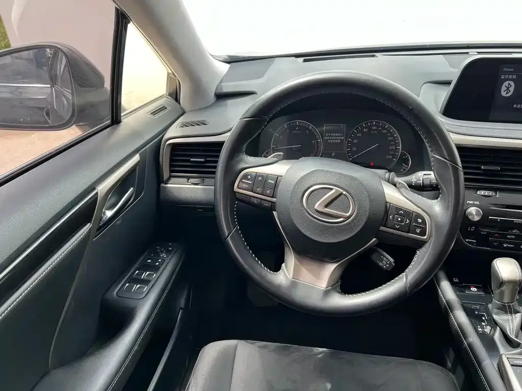 Lexus RX — фото 2