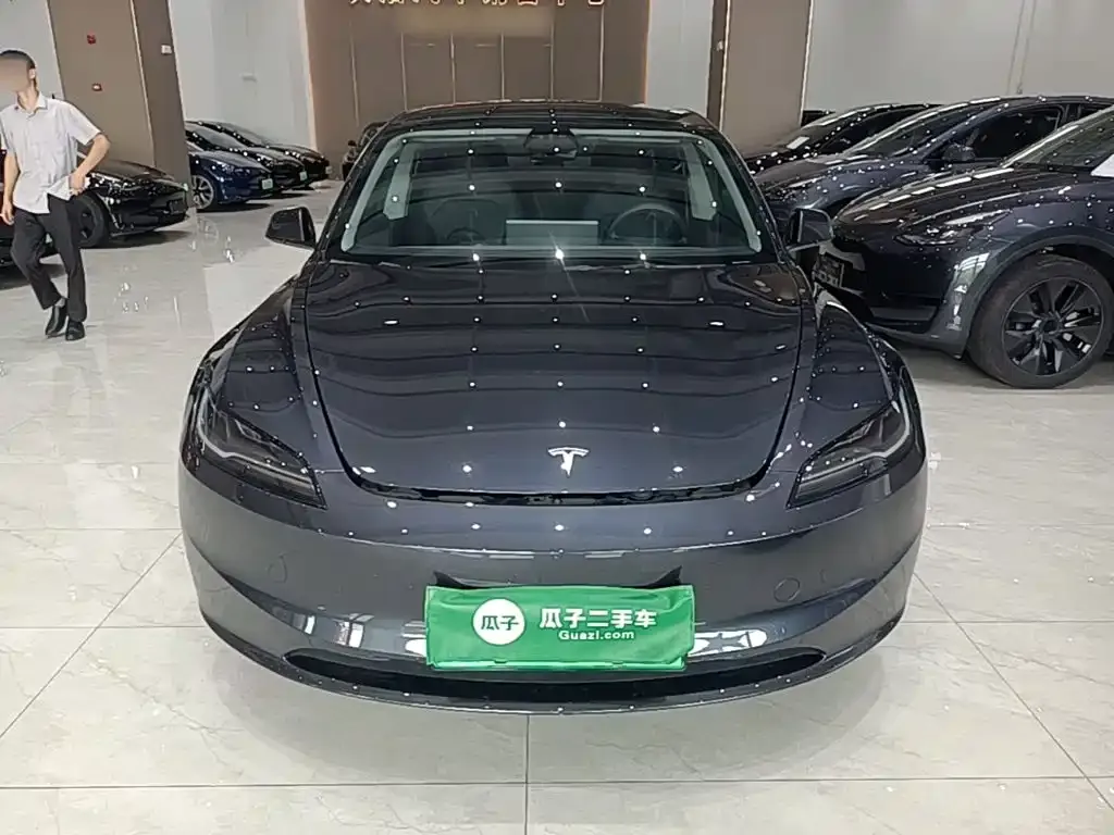 Tesla Model 3 — фото 6