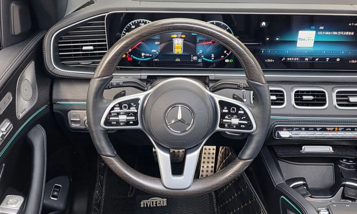 Mercedes-Benz GLS-Class — фото 10