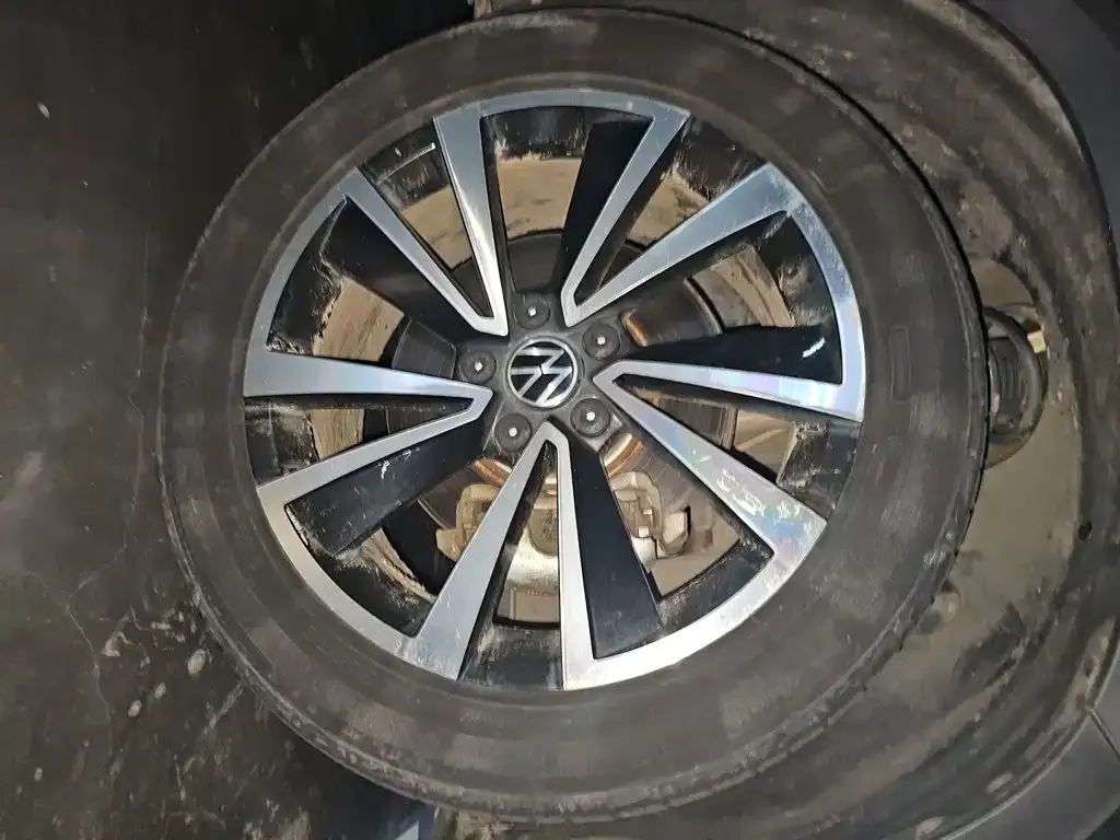 Volkswagen Tharu — фото 8