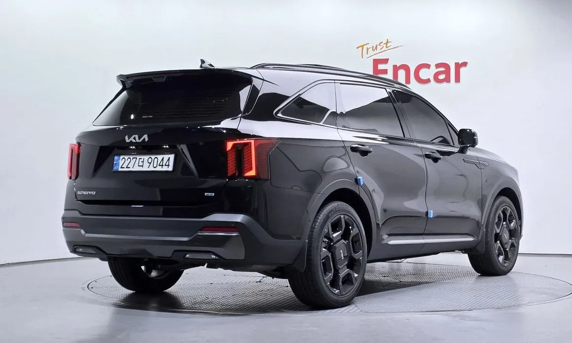 Kia Sorento — фото 3