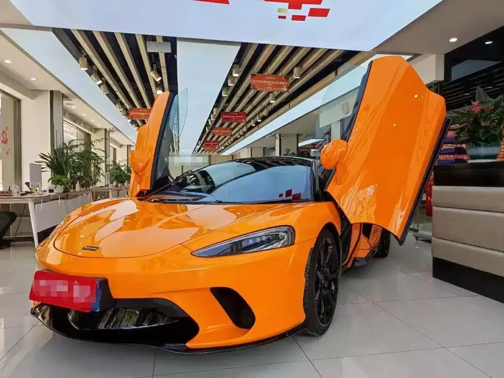McLaren GT — фото 1