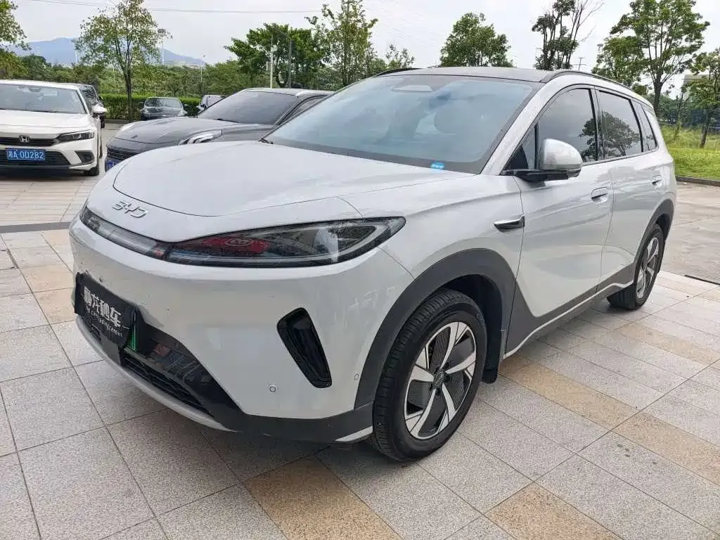 BYD Sealion 05 EV — фото 1