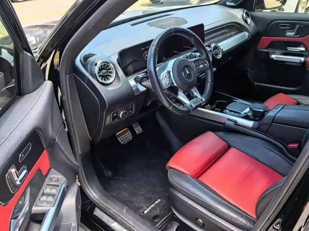 Mercedes-Benz GLB AMG — фото 3