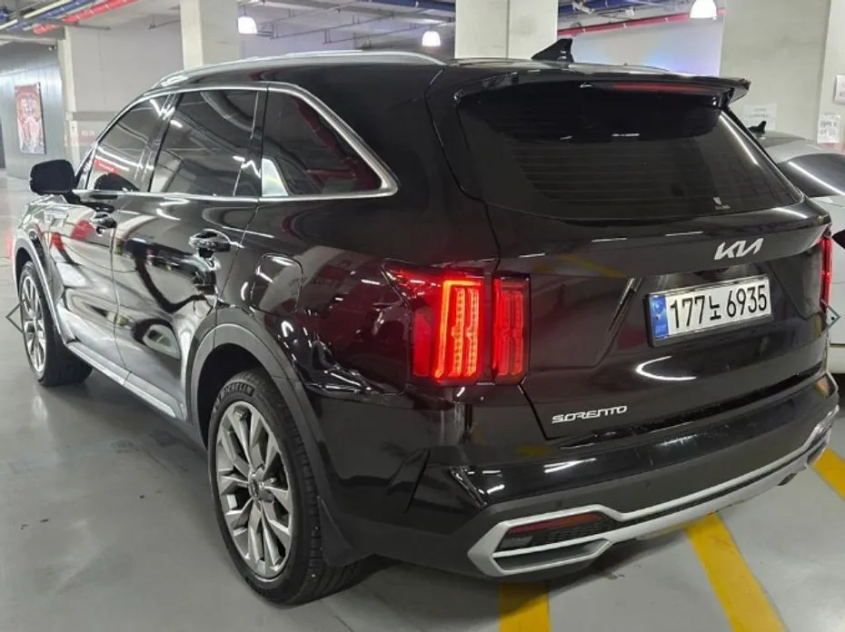 Kia Sorento — фото 8